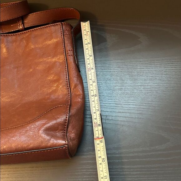 Frye Rich Classic Brown Leather Crossbody Bag - Picture 7 of 8